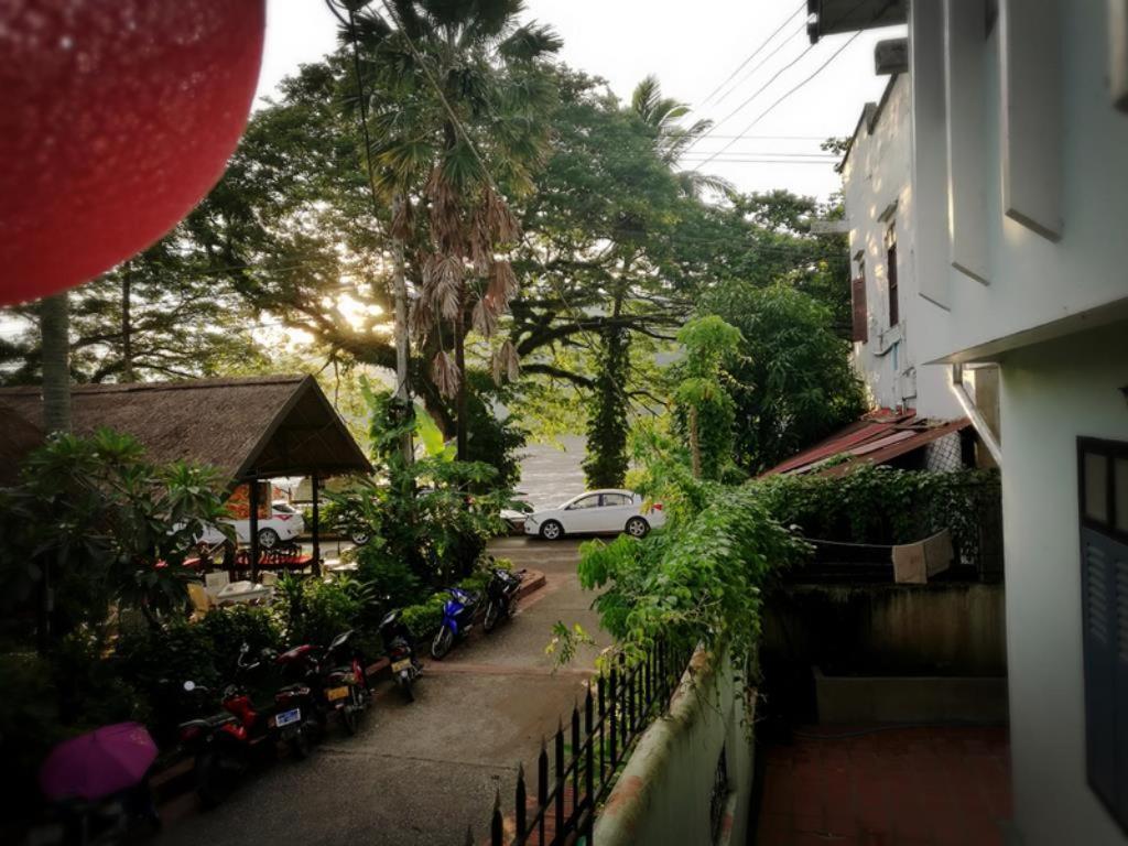 Viradesa Guesthouse Luang Prabang Exterior foto